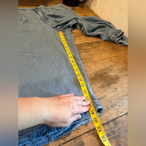 Light Blue Tencel Capri Pants – Reitmans Signature (Petite 18)🩵 - Picture 5 of 7